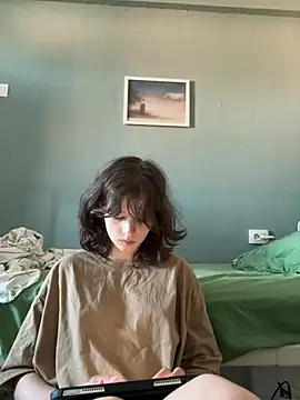 Alina Mills online show from July 30, 2026, 4:22 am