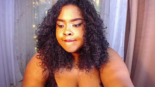 Snapshot of Ana_off_alana chatting on March 19, 2025, 1:43 am Ana off alana online show from March 19, 2025, 1:43 am
