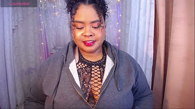 Snapshot of Ana_off_alana chatting on October 15, 2025, 11:13 pm Ana off alana online show from October 15, 2025, 11:13 pm