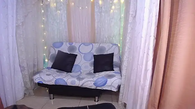 Snapshot of Ana_off_alana chatting on March 22, 2025, 12:17 am Ana off alana online show from March 22, 2025, 12:17 am