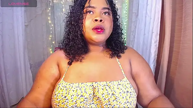 Snapshot of Ana_off_alana chatting on September 30, 2025, 10:38 pm Ana off alana online show from September 30, 2025, 10:38 pm
