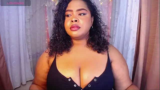 Snapshot of Ana_off_alana chatting on October 14, 2025, 11:04 pm Ana off alana online show from October 14, 2025, 11:04 pm