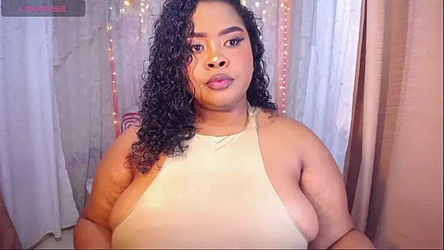 Snapshot of Ana_off_alana chatting on October 3, 2025, 10:33 pm Ana off alana online show from October 3, 2025, 10:33 pm