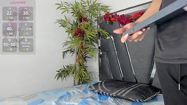 Black Rose2 online show from March 22, 2025, 11:32 am