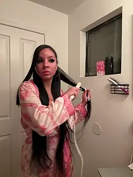 Snapshot of thatonelightskinn chatting on March 14, 2025, 3:48 am thatonelightskinn online show from March 14, 2025, 3:48 am