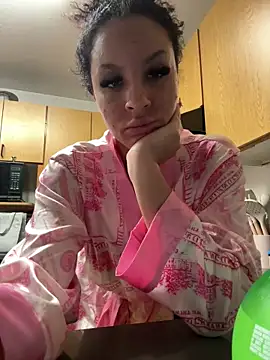 Snapshot of thatonelightskinn chatting on February 21, 2025, 3:56 am thatonelightskinn online show from February 21, 2025, 3:56 am