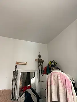 Goddess Nafeesha online show from November 16, 2025, 5:17 pm