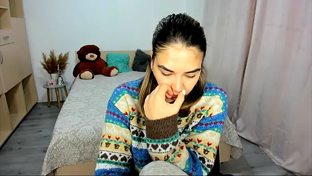 Snapshot of Alexa_Dolly12 chatting on October 4, 2025, 6:04 am Alexa Dolly12 online show from October 4, 2025, 6:04 am