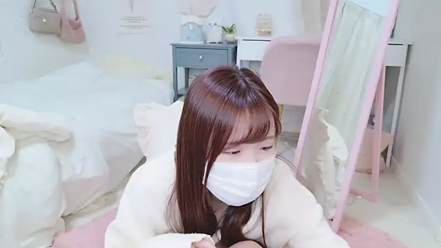 Snapshot of Sayuringo_ chatting on January 7, 2025, 1:46 pm Sayuringo online show from January 7, 2025, 1:46 pm