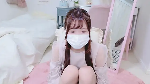 Snapshot of Sayuringo_ chatting on January 7, 2025, 10:44 am Sayuringo online show from January 7, 2025, 10:44 am