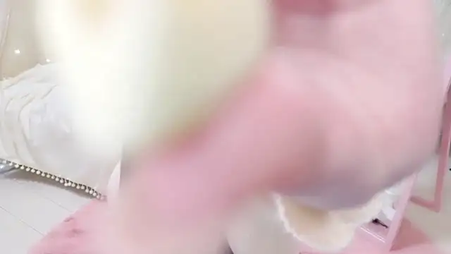 Snapshot of Sayuringo_ chatting on February 8, 2025, 2:15 am Sayuringo online show from February 8, 2025, 2:15 am