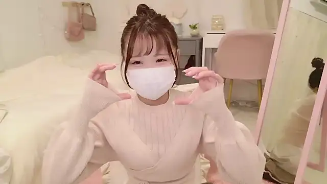 Snapshot of Sayuringo_ chatting on February 18, 2025, 11:11 am Sayuringo online show from February 18, 2025, 11:11 am