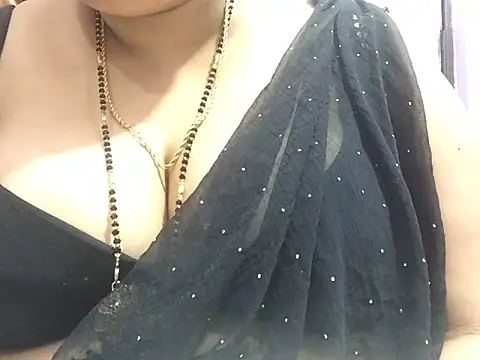 Snapshot of Desi_bhabhiii chatting on February 16, 2025, 9:15 am Desi bhabhiii online show from February 16, 2025, 9:15 am