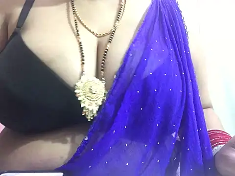 Snapshot of Desi_bhabhiii chatting on January 10, 2025, 5:58 am Desi bhabhiii online show from January 10, 2025, 5:58 am