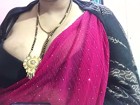 Snapshot of Desi_bhabhiii chatting on January 8, 2025, 8:38 am Desi bhabhiii online show from January 8, 2025, 8:38 am