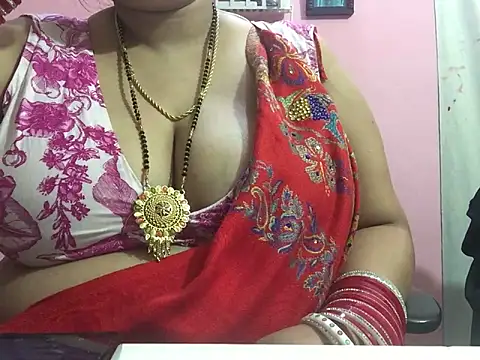 Snapshot of Desi_bhabhiii chatting on January 15, 2025, 9:02 am Desi bhabhiii online show from January 15, 2025, 9:02 am
