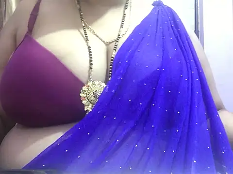 Snapshot of Desi_bhabhiii chatting on February 27, 2025, 5:40 am Desi bhabhiii online show from February 27, 2025, 5:40 am