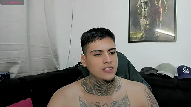 Snapshot of mad_maxxx2 chatting on November 3, 2025, 12:38 am mad maxxx2 online show from November 3, 2025, 12:38 am