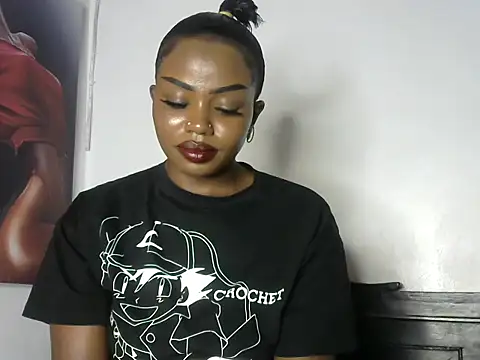 juicyblaqebony online show from October 4, 2025, 10:39 am