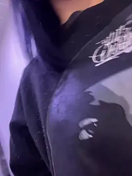  luna torres online show from February 19, 2026, 3:47 am