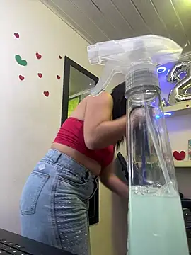  luna torres online show from April 9, 2026, 12:33 pm