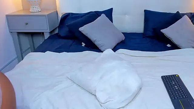 Snapshot of SaraaJhonsonn chatting on October 26, 2025, 3:56 pm SaraaJhonsonn online show from October 26, 2025, 3:56 pm