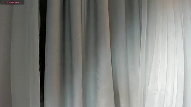 SaraaJhonsonn online show from March 24, 2026, 2:50 pm