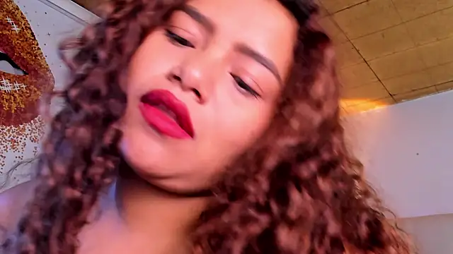 Snapshot of loly_marce chatting on March 4, 2025, 1:01 am loly marce online show from March 4, 2025, 1:01 am