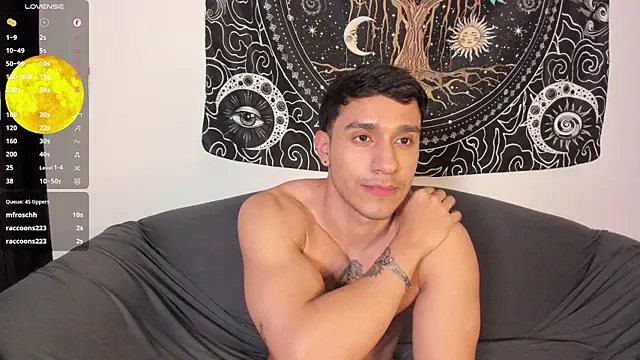 Snapshot of JayMarcos_ chatting on March 14, 2025, 8:32 am JayMarcos online show from March 14, 2025, 8:32 am