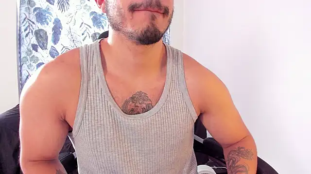 JayMarcos  online show from December 5, 2025, 11:42 am