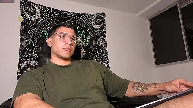 Snapshot of JayMarcos_ chatting on October 6, 2025, 2:24 am JayMarcos online show from October 6, 2025, 2:24 am