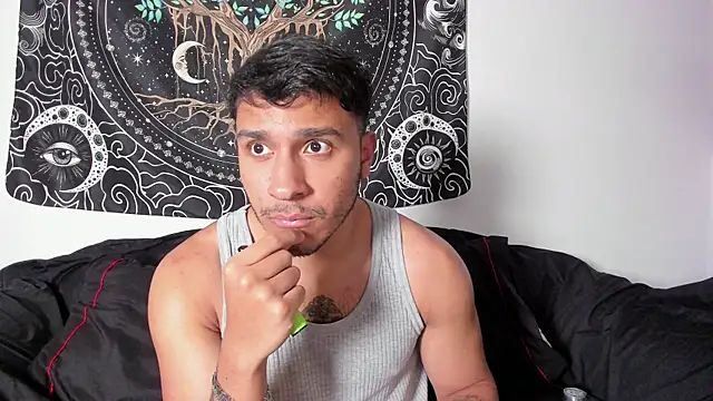 Snapshot of JayMarcos_ chatting on October 23, 2025, 2:43 am JayMarcos online show from October 23, 2025, 2:43 am