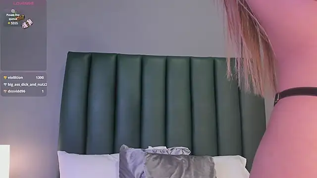 Snapshot of VictoriaNoah_ chatting on March 21, 2025, 7:57 pm VictoriaNoah online show from March 21, 2025, 7:57 pm