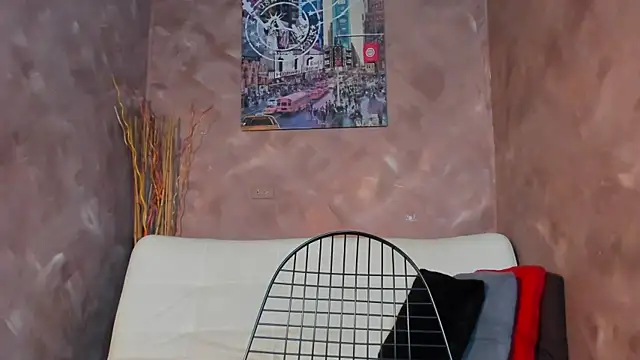Snapshot of emma-hiill chatting on October 17, 2025, 8:32 pm emma-hiill online show from October 17, 2025, 8:32 pm