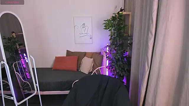 Snapshot of toooyour chatting on November 11, 2025, 12:27 am toooyour online show from November 11, 2025, 12:27 am