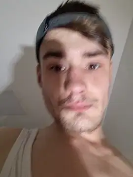 Kamilos25slut online show from October 18, 2025, 5:31 am