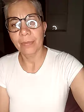 luz bella online show from January 3, 2025, 2:21 am