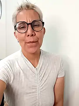 luz bella online show from January 19, 2025, 3:29 am