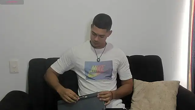 Iamdylan777 online show from March 28, 2026, 1:56 pm