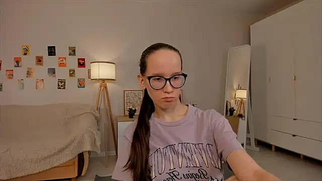 BettyBrowni online show from March 14, 2025, 1:37 am