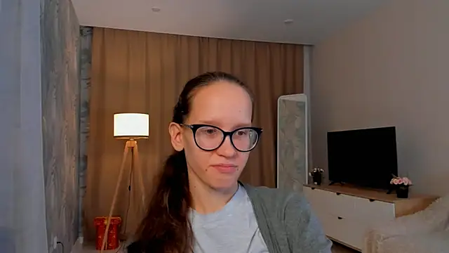 BettyBrowni online show from September 21, 2025, 4:12 pm