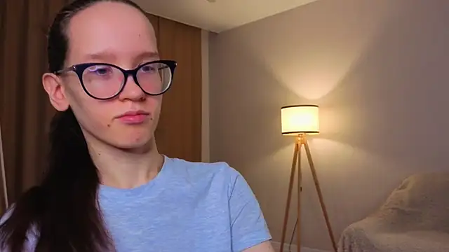 BettyBrowni online show from January 7, 2026, 4:12 pm