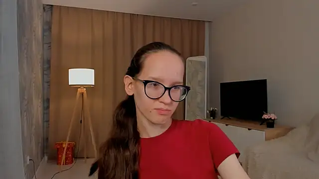 BettyBrowni online show from September 17, 2025, 4:09 pm