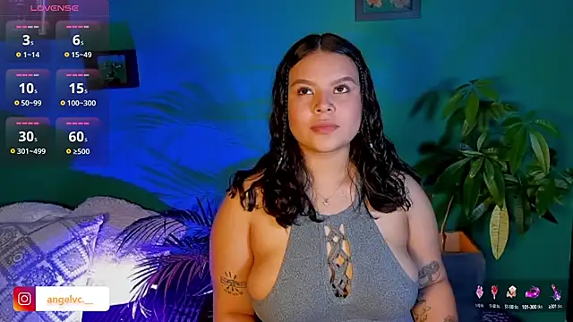 Snapshot of Anne_Babb chatting on September 25, 2025, 12:05 am Anne Babb online show from September 25, 2025, 12:05 am