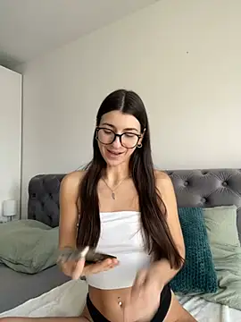 Wildberry  online show from January 11, 2026, 2:35 pm