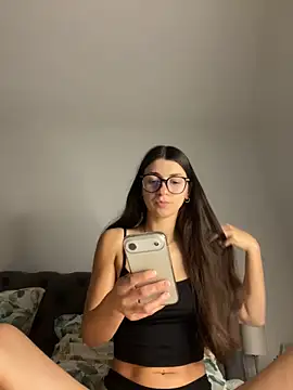 Snapshot of Wildberry_ chatting on May 16, 2026, 7:24 pm Wildberry online show from May 16, 2026, 7:24 pm