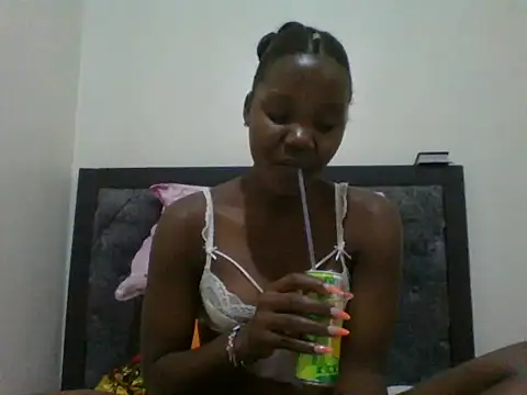 Snapshot of girltotok chatting on February 16, 2026, 6:17 pm girltotok online show from February 16, 2026, 6:17 pm