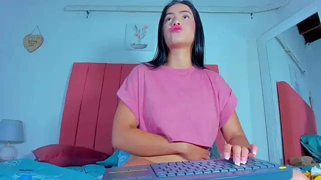 Snapshot of valen_rose0 chatting on February 27, 2025, 12:12 pm valen rose0 online show from February 27, 2025, 12:12 pm