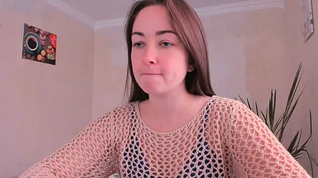 cClandesTina online show from September 24, 2025, 10:55 am