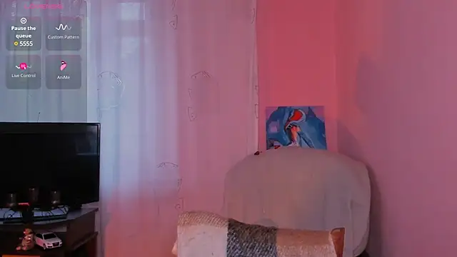 cClandesTina online show from February 14, 2025, 2:44 pm